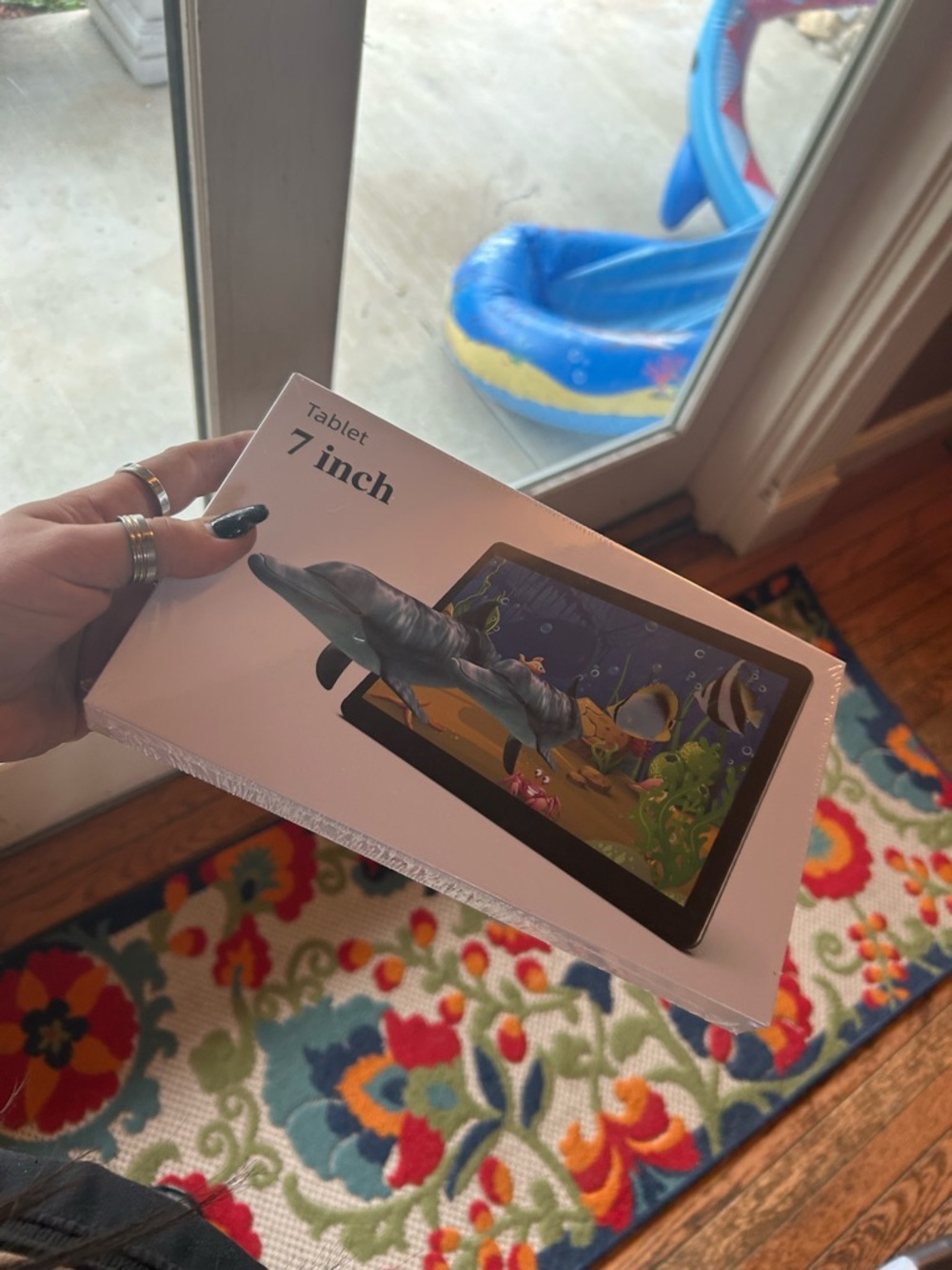 7-inch Tablet - great for kids - Picture 5 of 9